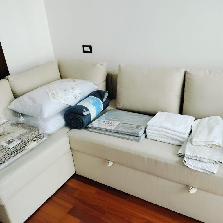 PM 3 Via Massimiliano Grazia - Appartamento con 2 Camere da Letto - 24