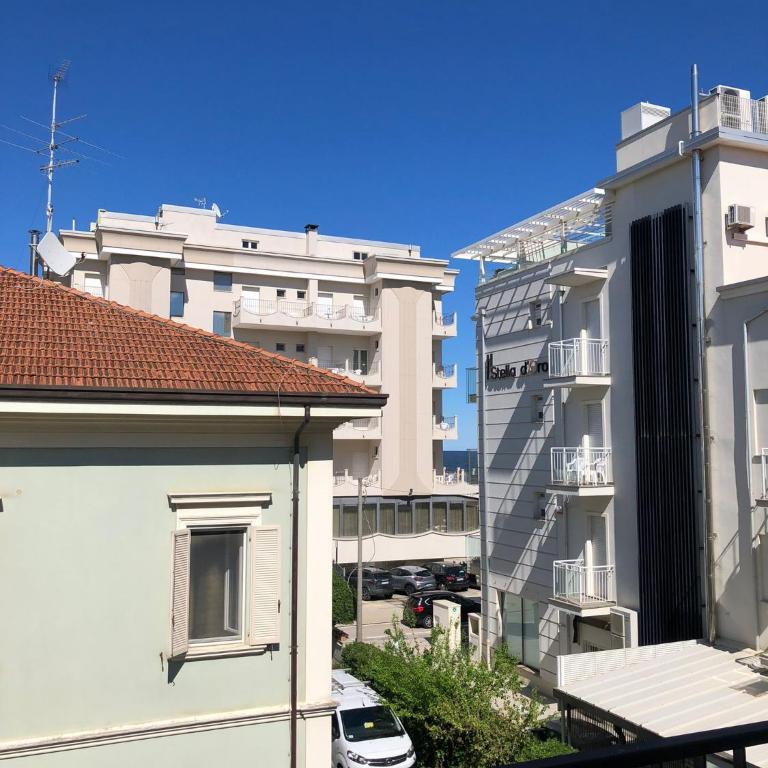 PM 3 Via Massimiliano Grazia - Appartamento con 2 Camere da Letto - 35