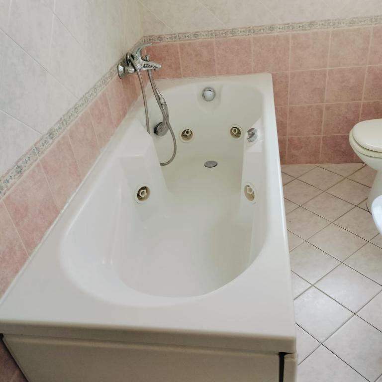 PM 3 Via Massimiliano Grazia - Appartamento con 2 Camere da Letto - 44