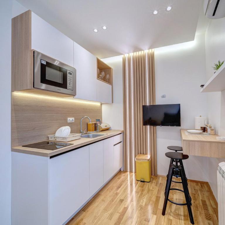 Spa King Apartments 3 - One-Bedroom Apartment - 1