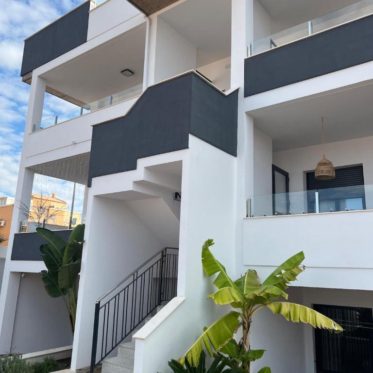 Penthouse with Pool & Rooftop - Apartamento de 2 dormitorios - 25