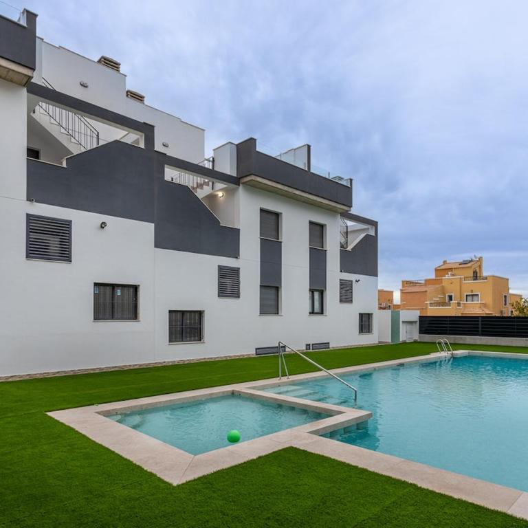 Penthouse with Pool & Rooftop - Apartamento de 2 dormitorios - 3