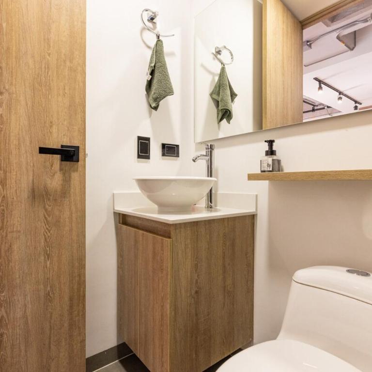 Central, Modern Apartment in Envigado - One-Bedroom Apartment - 32