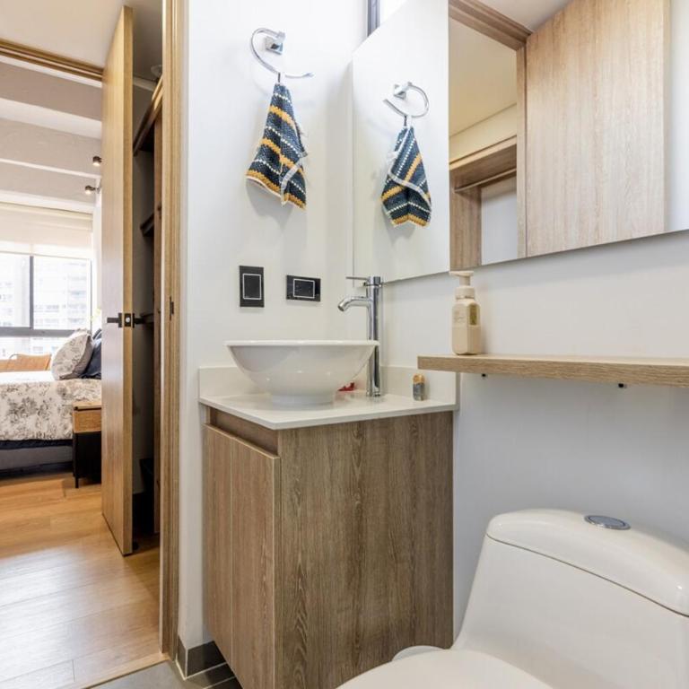 Central, Modern Apartment in Envigado - One-Bedroom Apartment - 37