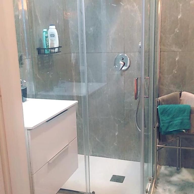 Executive center rooms - Double Room with Private Bathroom - 2