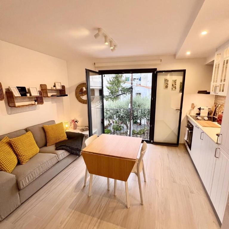 Rincón tranquilo junto al Mediterraneo en Cadaqués - Apartamento de 2 dormitorios - 1