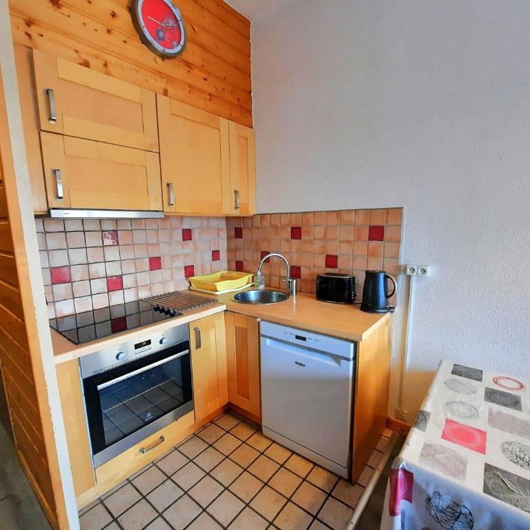 Spacieux duplex 4 pièces pour 8 personnes aux Menuires - FR-1-452-21 - Appartement 3 Chambres - 11
