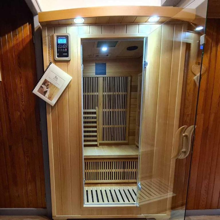 Maison familiale à Morillon, sauna et jardin - Appartement 2 Chambres - 9