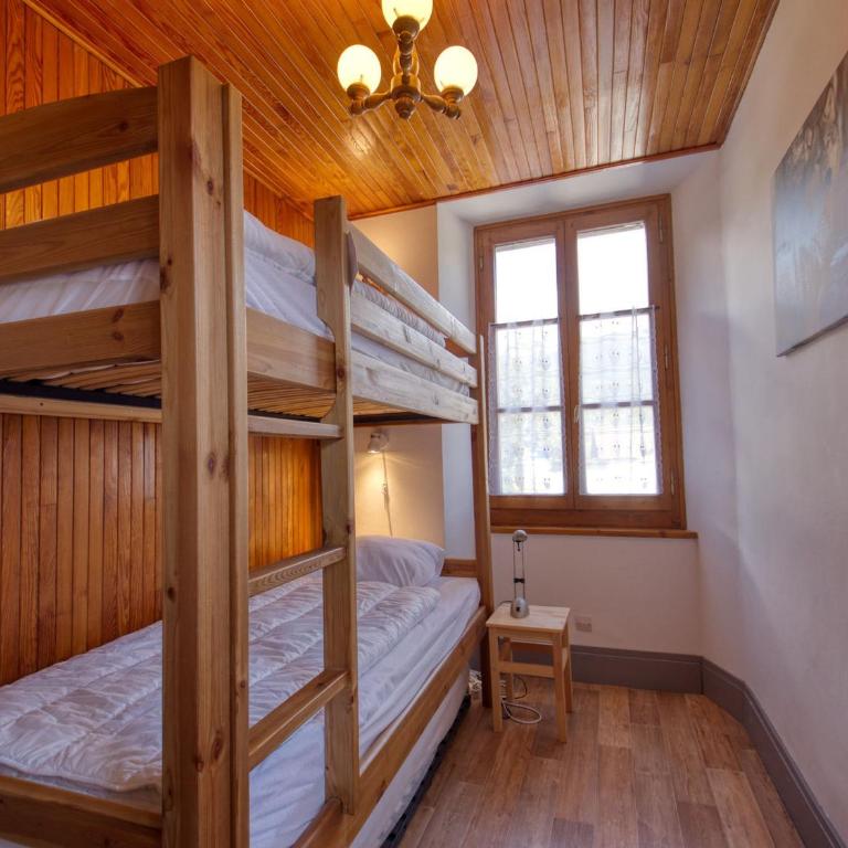 Maison familiale à Morillon, sauna et jardin - Appartement 2 Chambres - 12