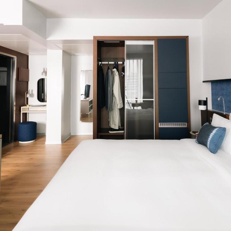 Crowne Plaza Madrid - Centre Retiro by IHG - Junior King Suite with Sofa Bed - 6