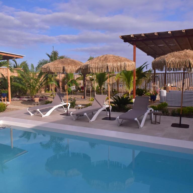 Cocolobos Beach Resort - Deluxe Villa - 6