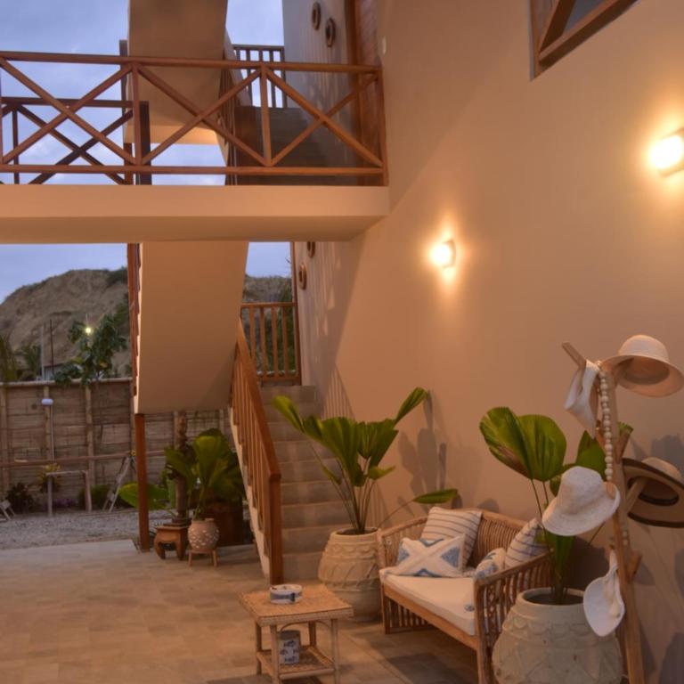Cocolobos Beach Resort - Deluxe Villa - 21