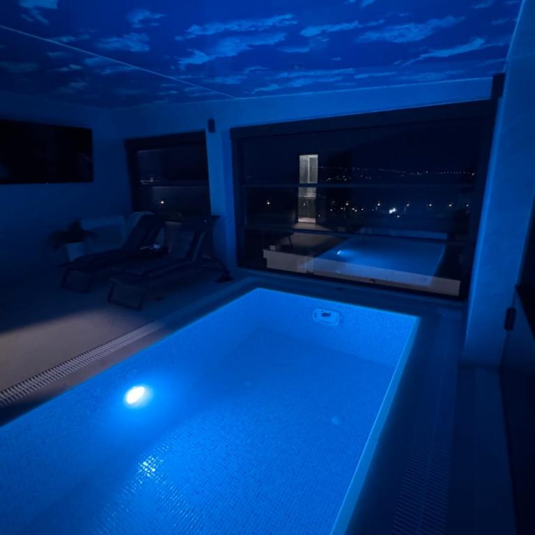 S-Penthouse - Two-Bedroom Superior Apartment - 13