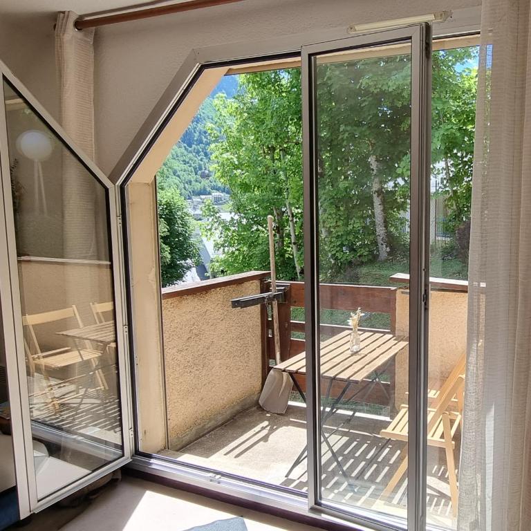Appartement lumineux, 2 ch, 4 à 5p, balcon, parking - Appartamento con 3 Camere da Letto - 9