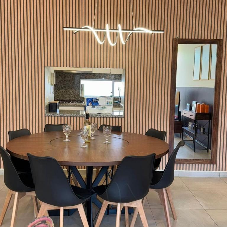Escápate a un dúplex exclusivo con vino y terraza - Apartamento de 3 dormitorios - 9