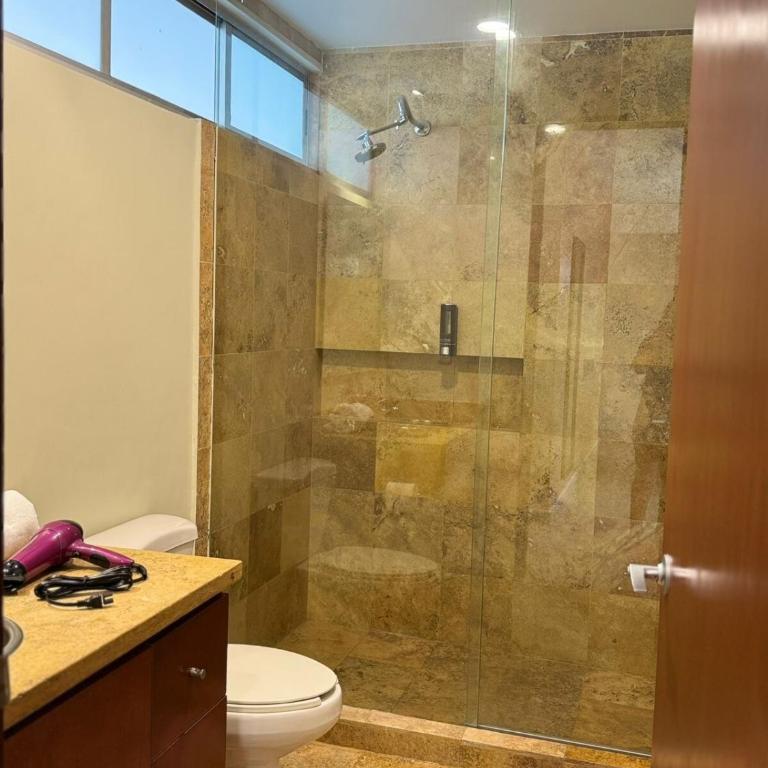 Escápate a un dúplex exclusivo con vino y terraza - Apartamento de 3 dormitorios - 31