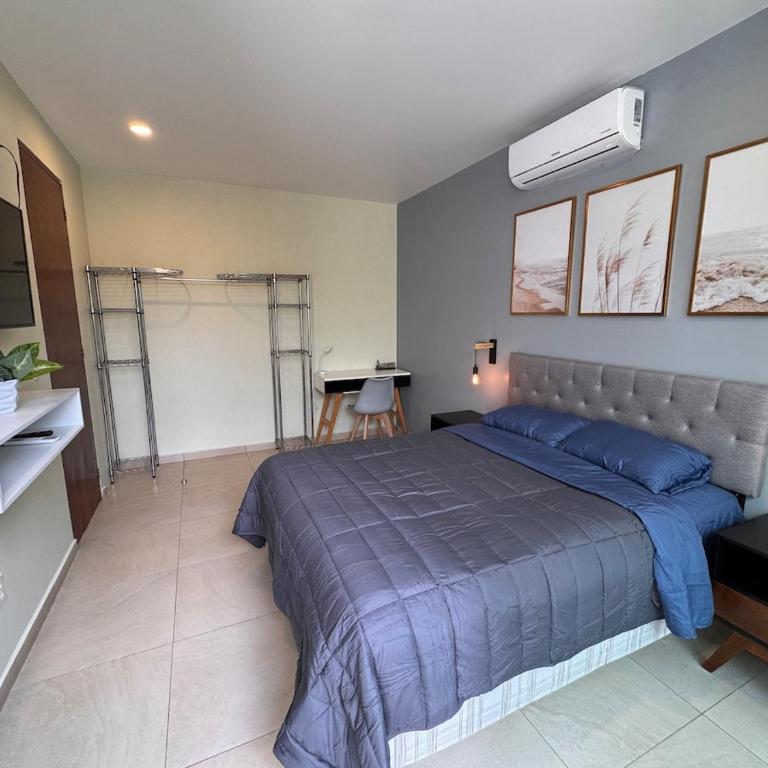 Escápate a un dúplex exclusivo con vino y terraza - Apartamento de 3 dormitorios - 36