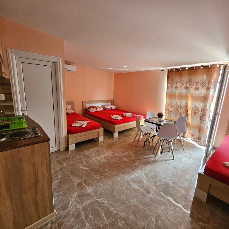 Apartments Bulatović - Familienstudio - 6