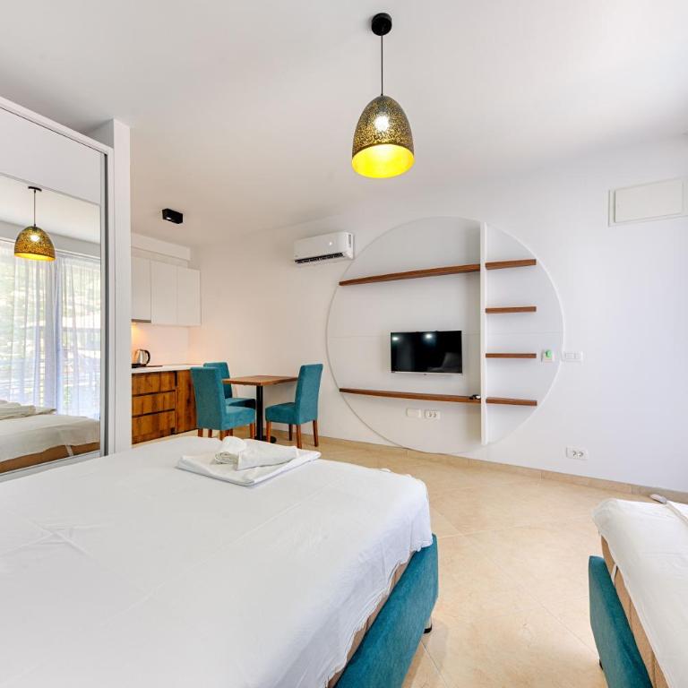 Lotos -apart 209 L1 - One-Bedroom Apartment - 2