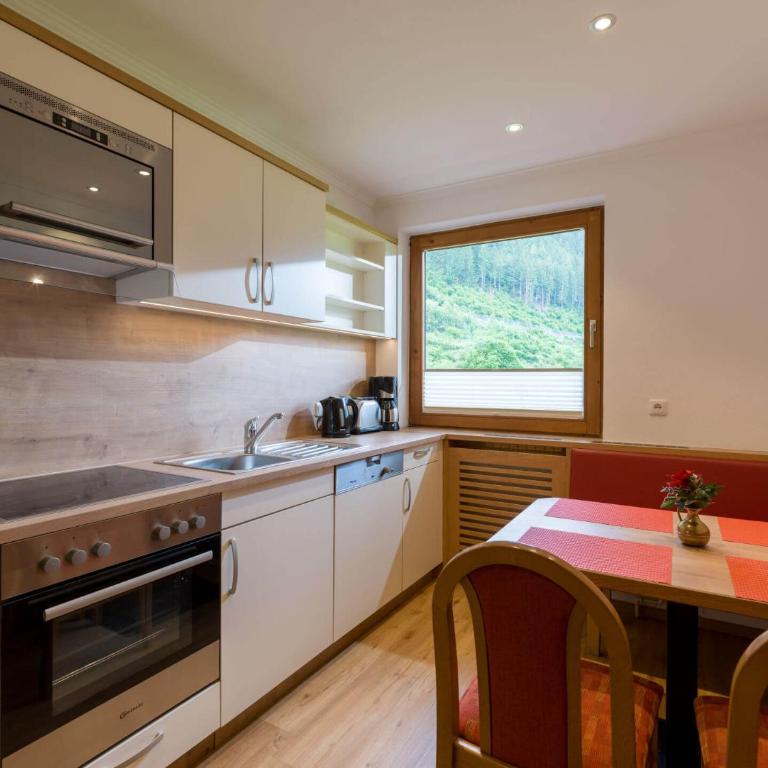 Ferienhof Oblasser - Apartment mit 3 Schlafzimmern - 6