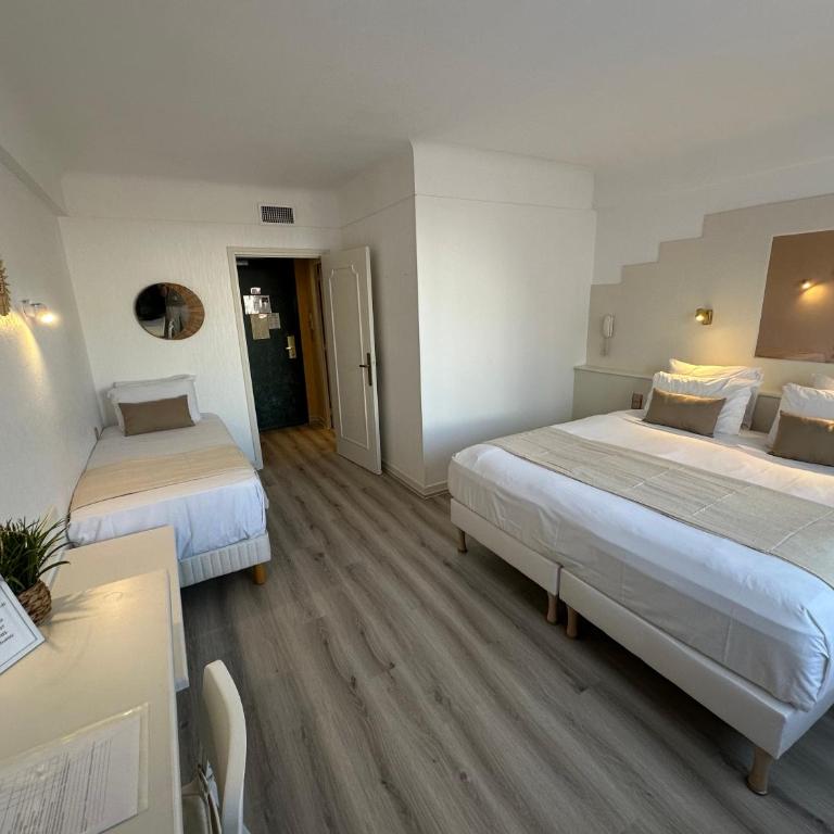 Hotel Chiffre - Chambre Triple Supérieure - 8