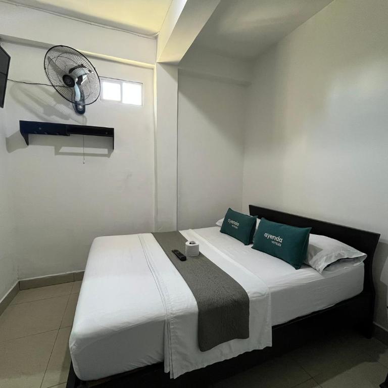 Hotel Marlon - Standard Double Room - 5