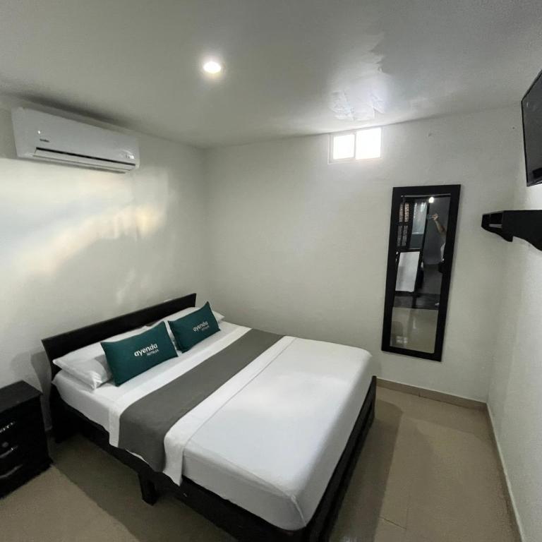 Hotel Marlon - Superior Double Room - 4
