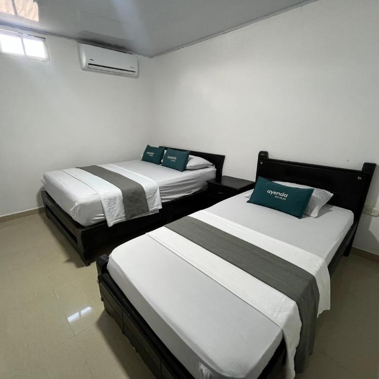 Hotel Marlon - Superior Triple Room - 5