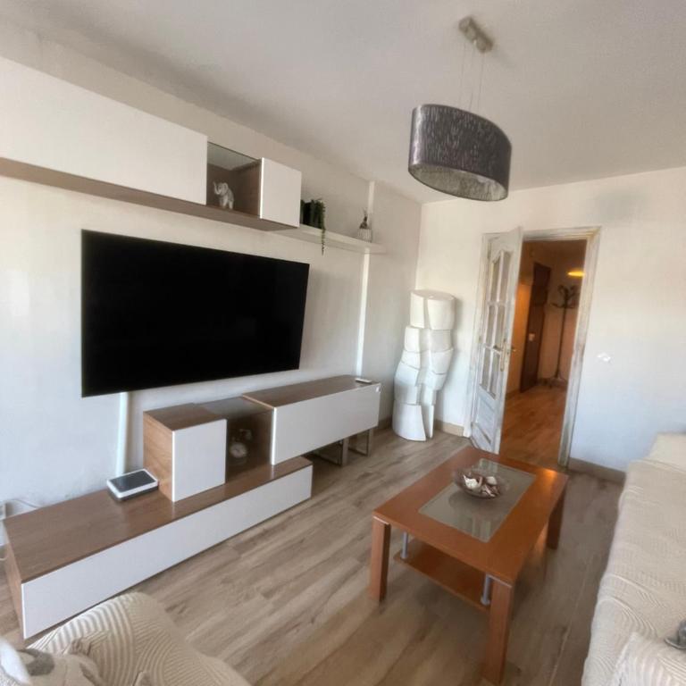 Amplio apartamento, playa, tren - Apartamento de 3 dormitorios Premium - 28
