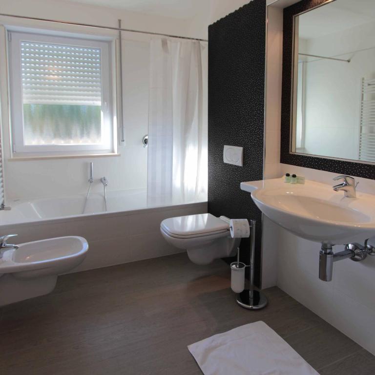 Residence Rivachiara (check-in at Hotel Riviera in Viale Rovereto, 95) - Appartamento con 1 Camera da Letto - 12