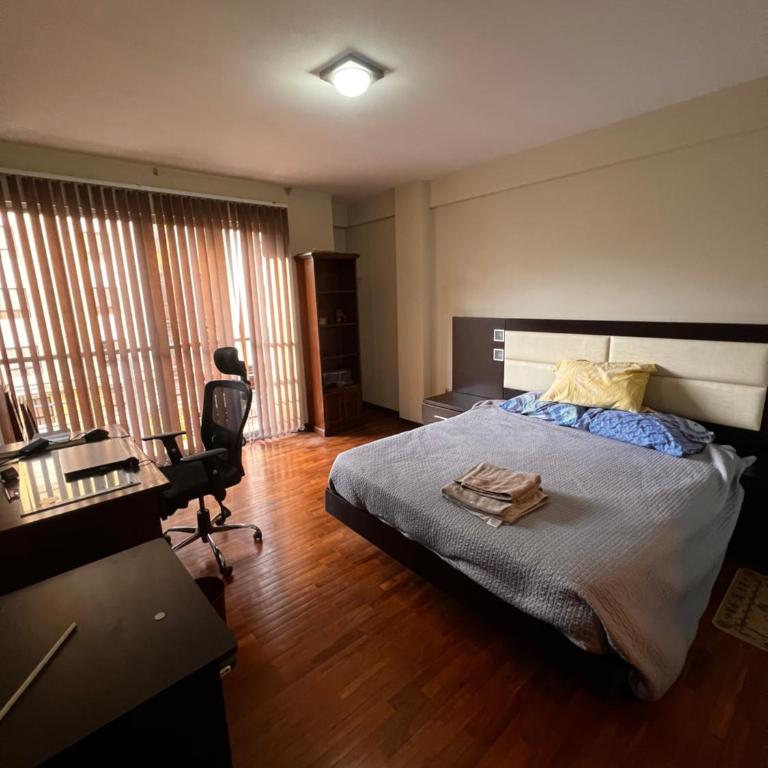 Depa amplió a 1 cuadra de la 4 de noviembre - Two-Bedroom Apartment with Balcony and Terrace - 2