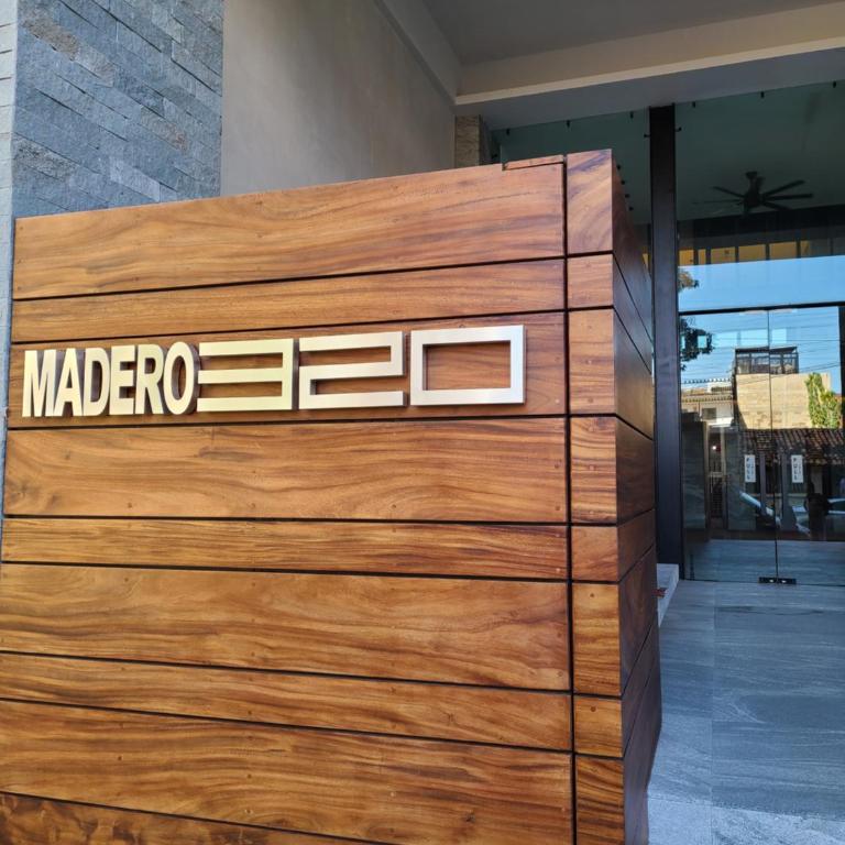 Madero 320 - Apartamento de 1 Dormitorio con balcón y vistas a la ciudad - 1
