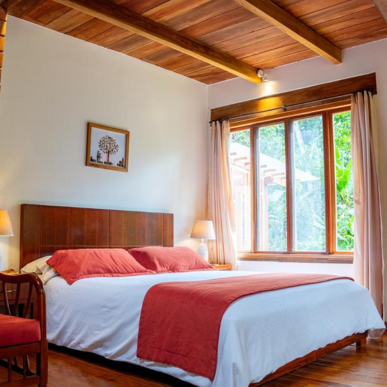 Sacha Urco Lodge -Private Cloud Forest Reserve in Mindo- 4x4 recommended March-April - Casa con altillo - 10