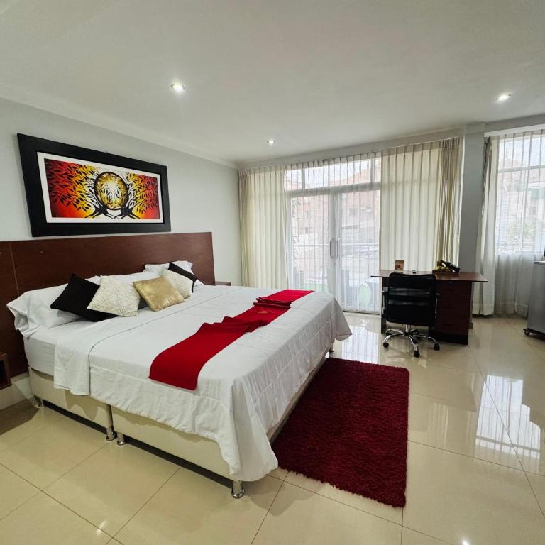 S & M Hotel - Suite - 1