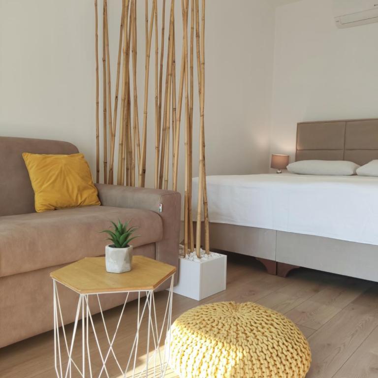 Pearl Shell Apartments - Studio Apartment with Sea View - 7