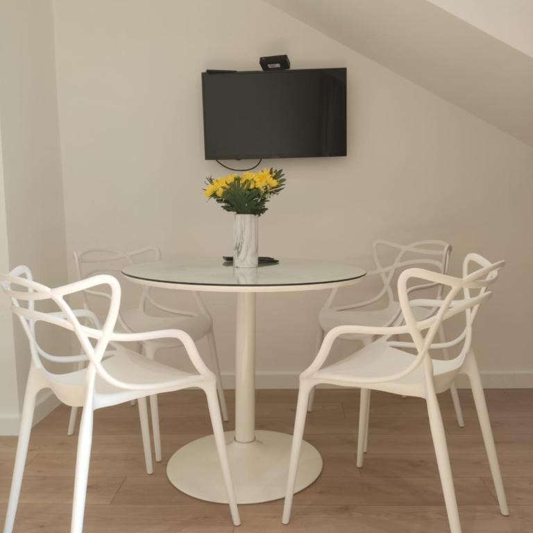 Pearl Shell Apartments - Studio Apartment with Sea View - 13