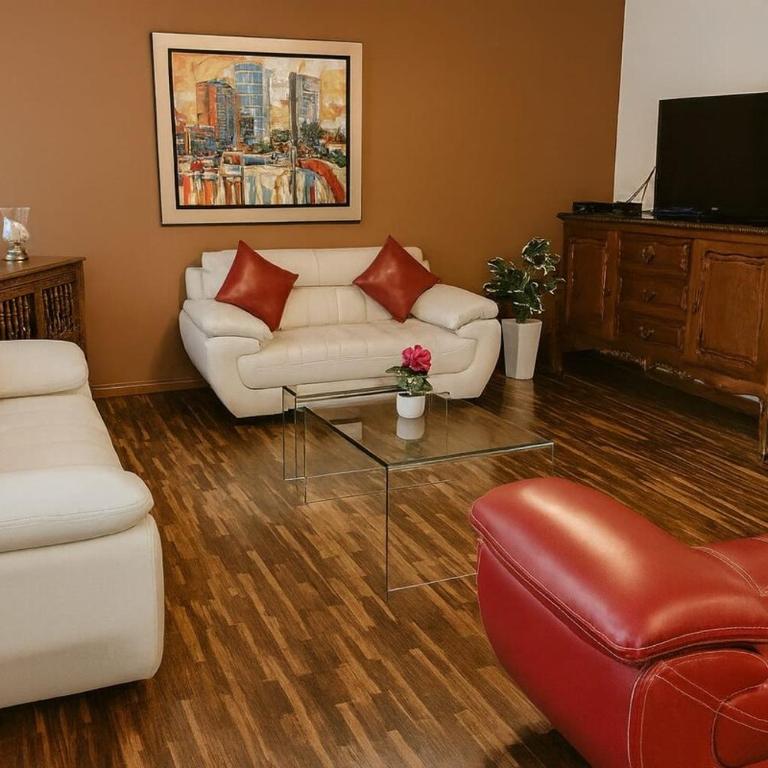 Bella vista al mar y Larcomar - Miraflores - Three-Bedroom Apartment - 8