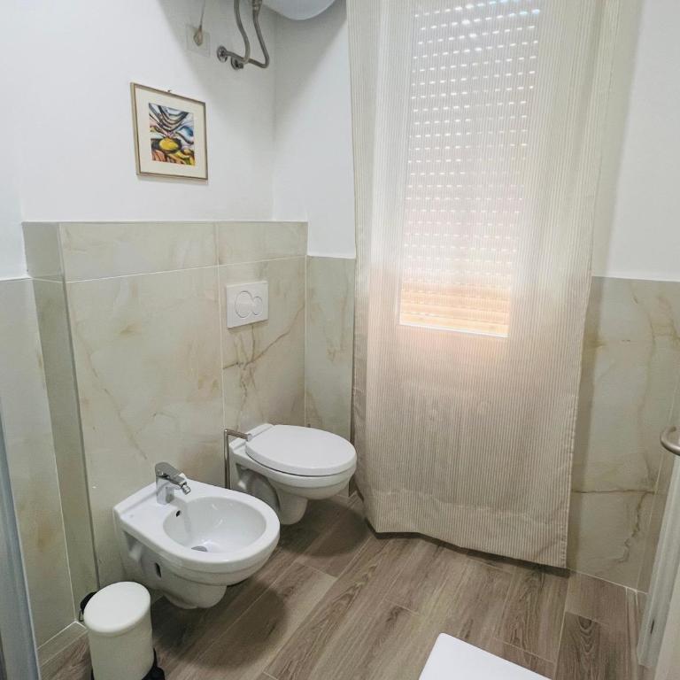Sonila's Home 2 - Camera Matrimoniale con Bagno Privato - 4