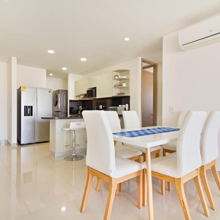 Fully furnished apartment, floor 33, with sea view - Three-Bedroom Apartment - 17