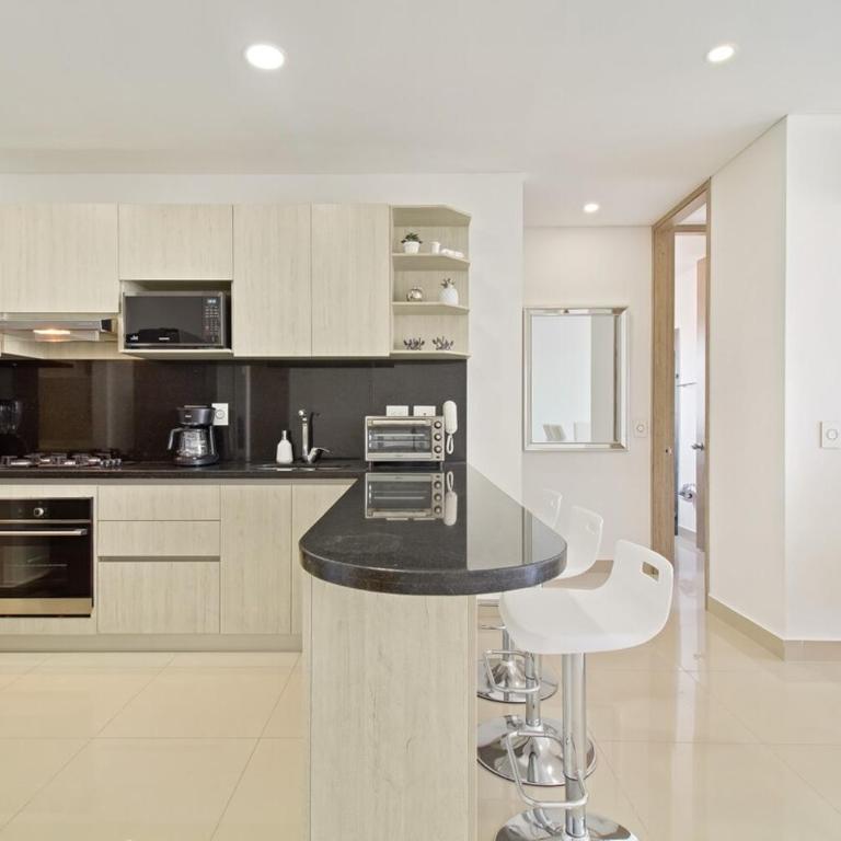 Fully furnished apartment, floor 33, with sea view - Three-Bedroom Apartment - 20