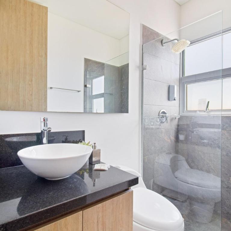 Fully furnished apartment, floor 33, with sea view - Three-Bedroom Apartment - 23
