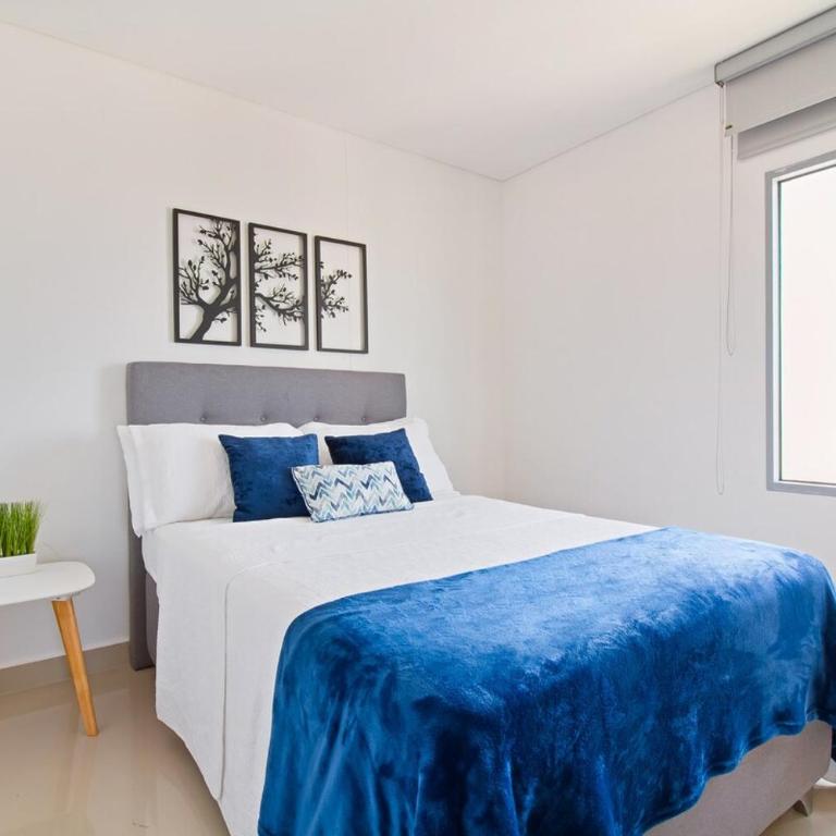 Fully furnished apartment, floor 33, with sea view - Three-Bedroom Apartment - 40