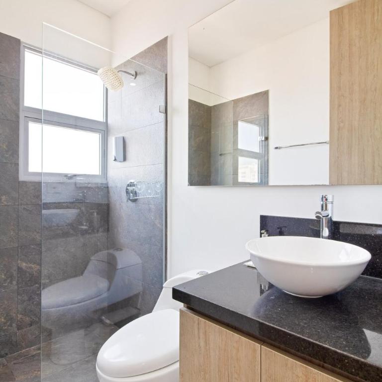 Fully furnished apartment, floor 33, with sea view - Three-Bedroom Apartment - 43