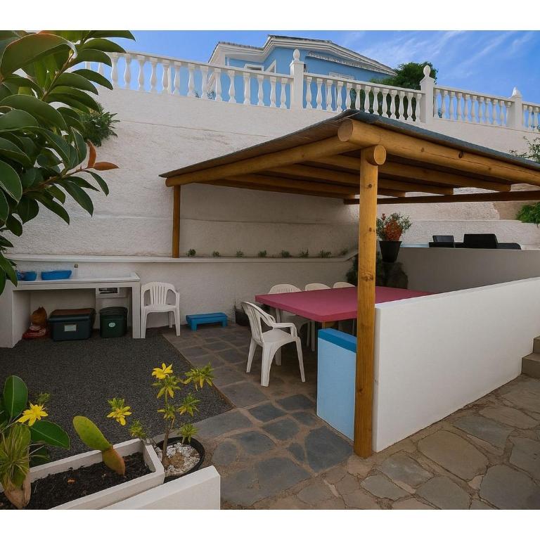 Fantastico 4 - with large private terrace, free parking, air conditioning, BBQ - Estudio - 11