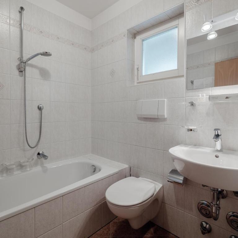 Apartment Hotel Elvis - Monolocale con Balcone - 10