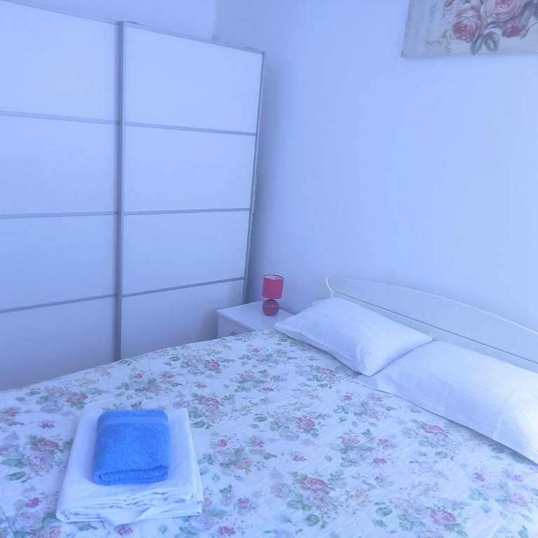 Marsala Family B&B - Double Room with Shared Toilet - 1