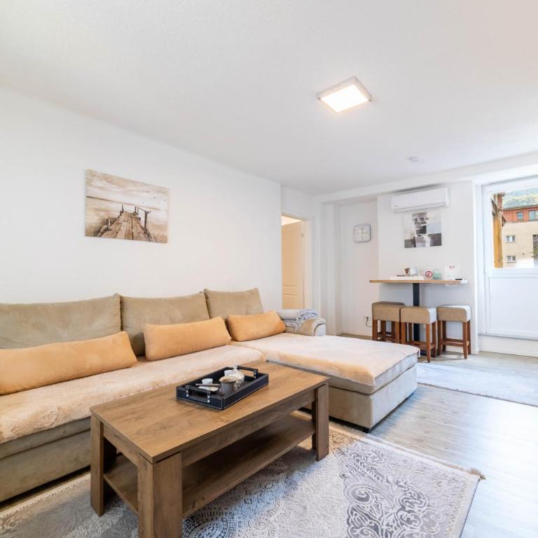 Ferhadija Residence 2-Bedroom Design apartment - Main street - Two-Bedroom Apartment - 11