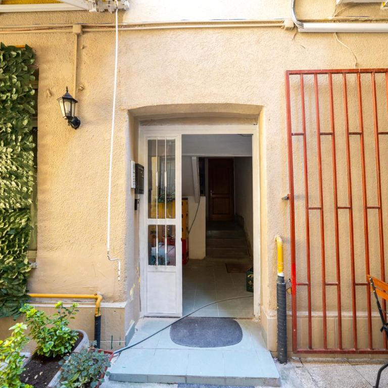 Ferhadija Residence 2-Bedroom Design apartment - Main street - Two-Bedroom Apartment - 25