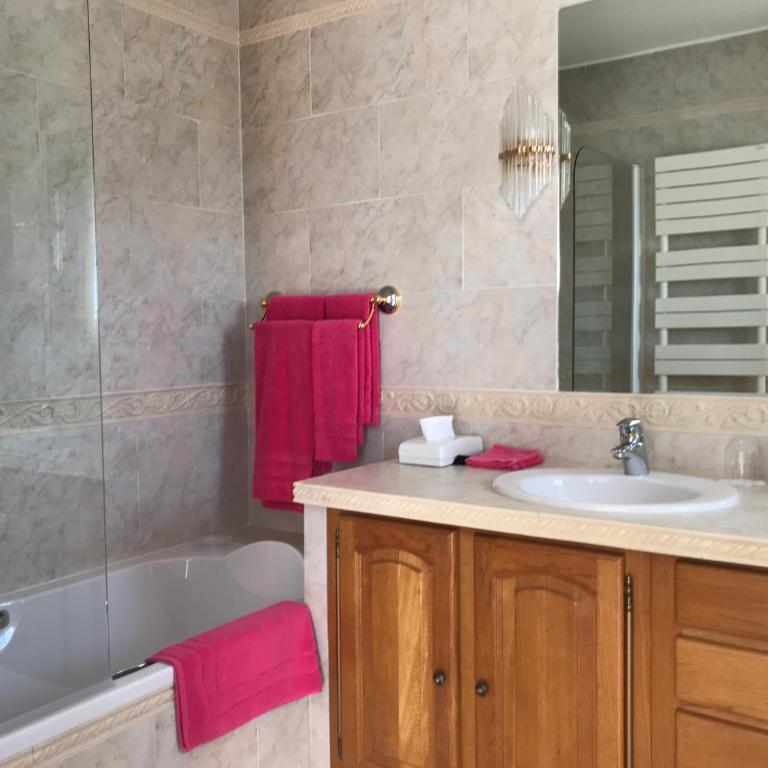 Bastide Rose de Mai - Chambre Double avec Terrasse - 17