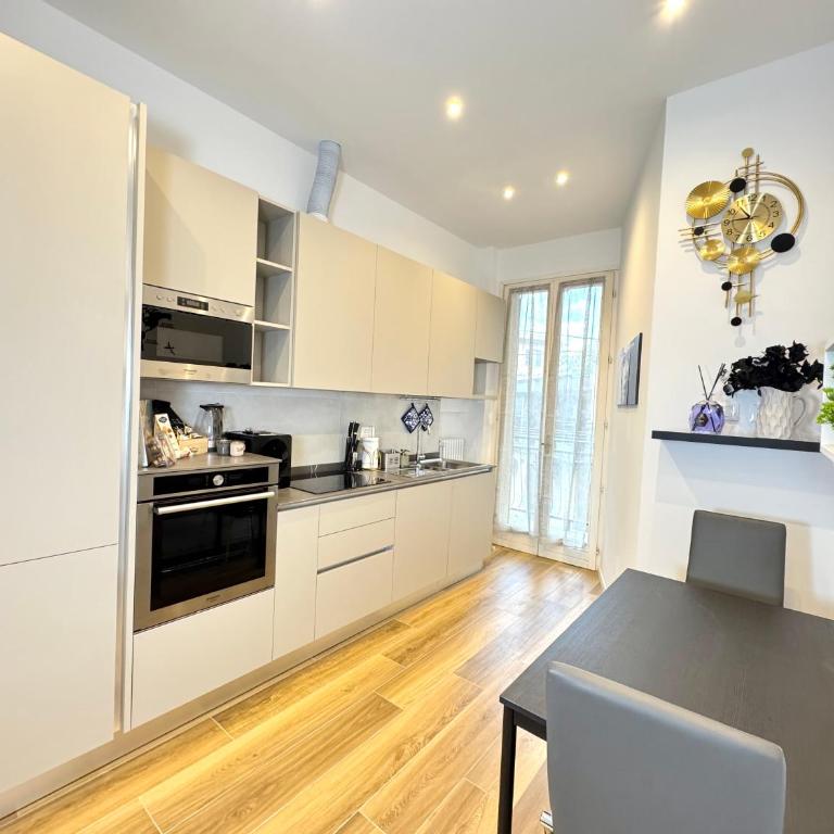 ROYAL HOUSE - Parcheggio gratuito e Wi-Fi - Appartamento con 2 Camere da Letto - 23